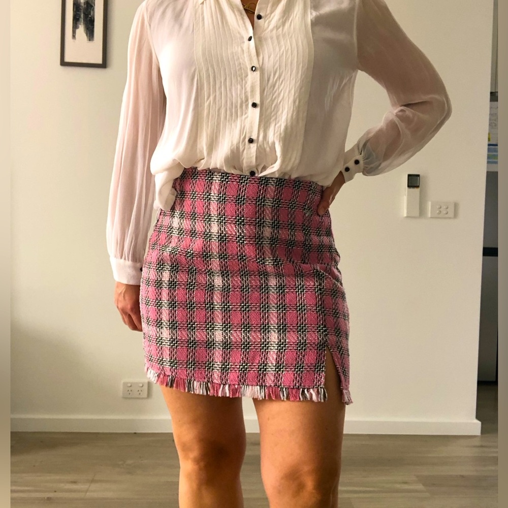 💫 HOST PICK💫 STRADIVARIUS Tweed Mini Skirt - Picture 1 of 5